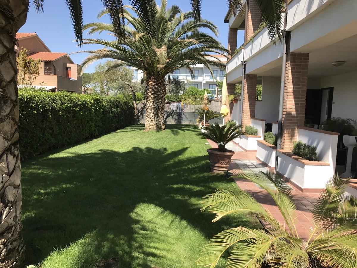 Hotel B&B Rispescia Grosseto Bagian luar foto