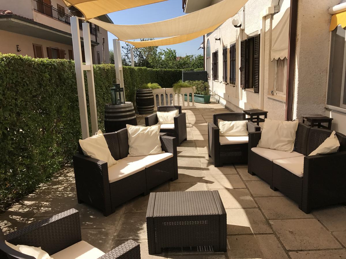 Hotel B&B Rispescia Grosseto Bagian luar foto