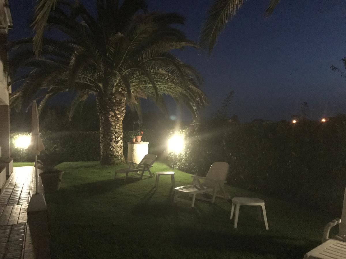 Hotel B&B Rispescia Grosseto Bagian luar foto