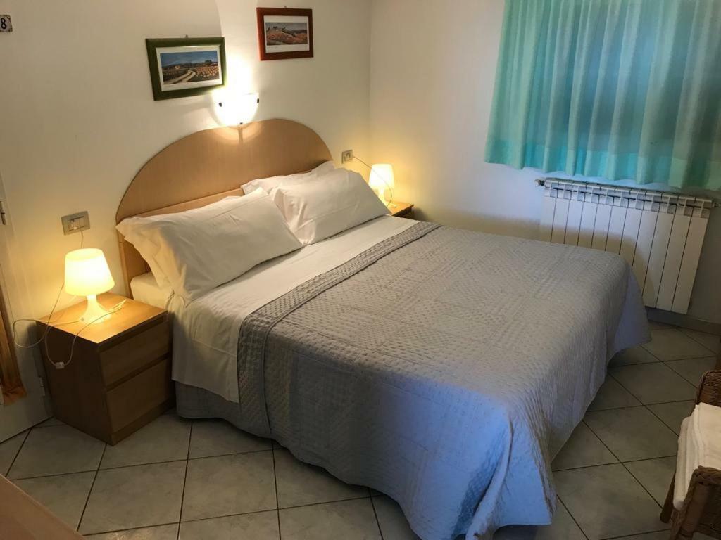 Hotel B&B Rispescia Grosseto Bagian luar foto